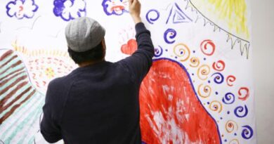 Estimulando la creatividad artística en profesores y estudiantes de Arica